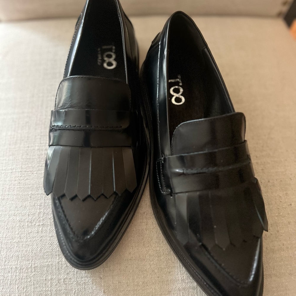 NWOB Elegant Black Loafers for women made in Portugal - Picture 2 of 6